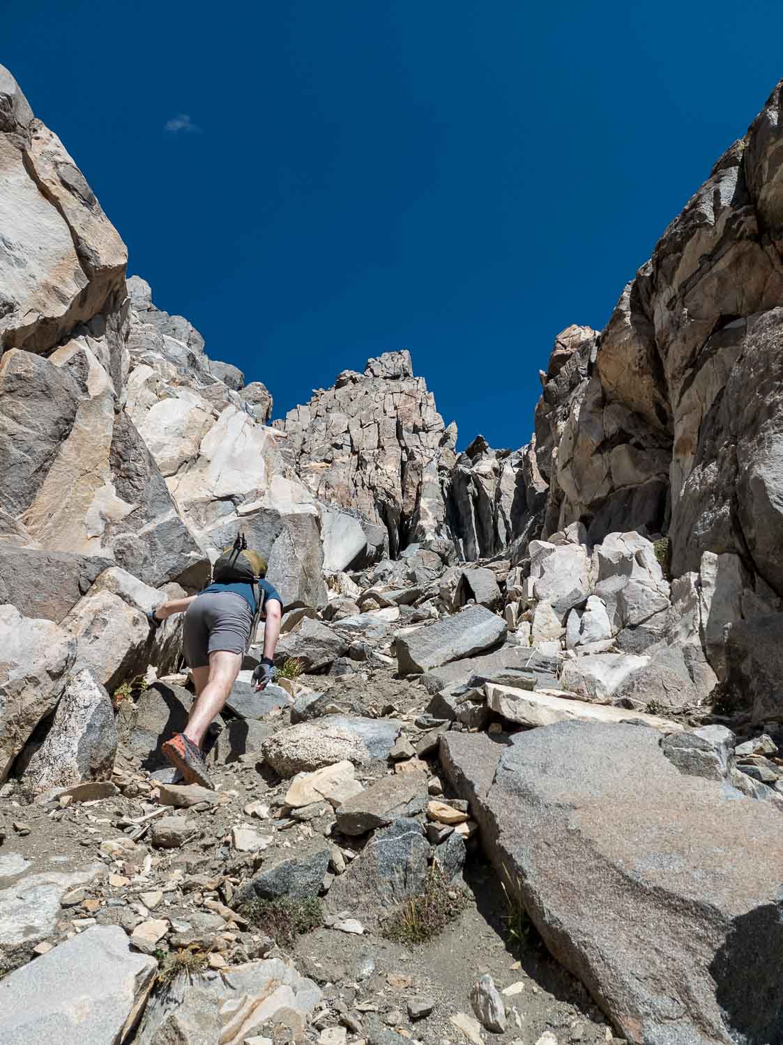 Shoot leading to the summit ridge of Dragon Peak